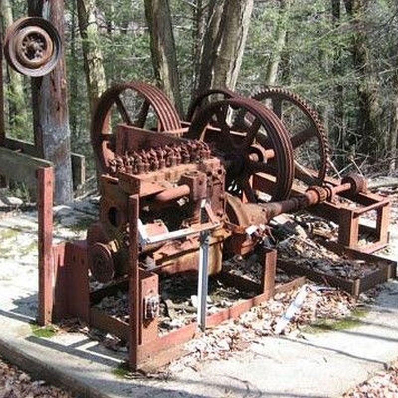 Rope tow equipment on White trail 1200x900_Phil Philbrick 800x800